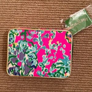 NWT Lilly Pulitzer jewelry case.